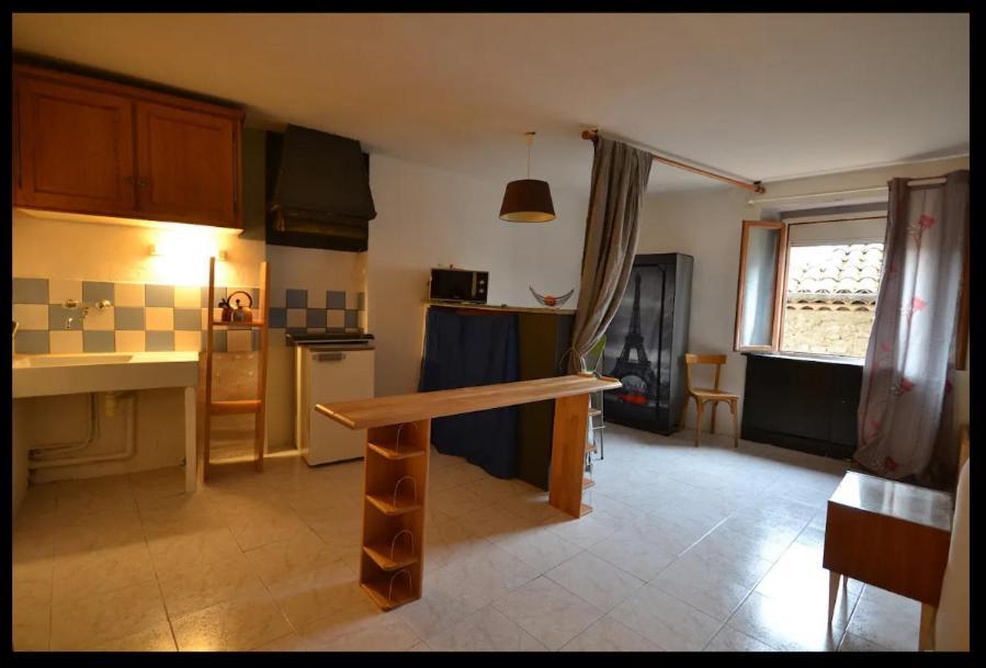 Village 2eme Etage Apartamento *